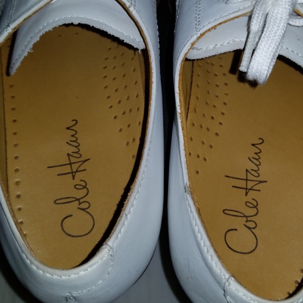 Shoes - Picture 6 of 8